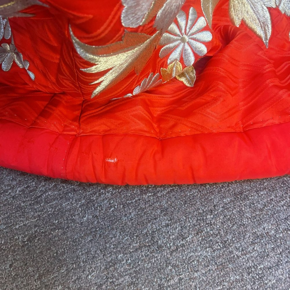 Uchikake Rare Japanese Wedding Red Silk Gold Silver Thread Embroidery Kimono - Picture 9 of 12